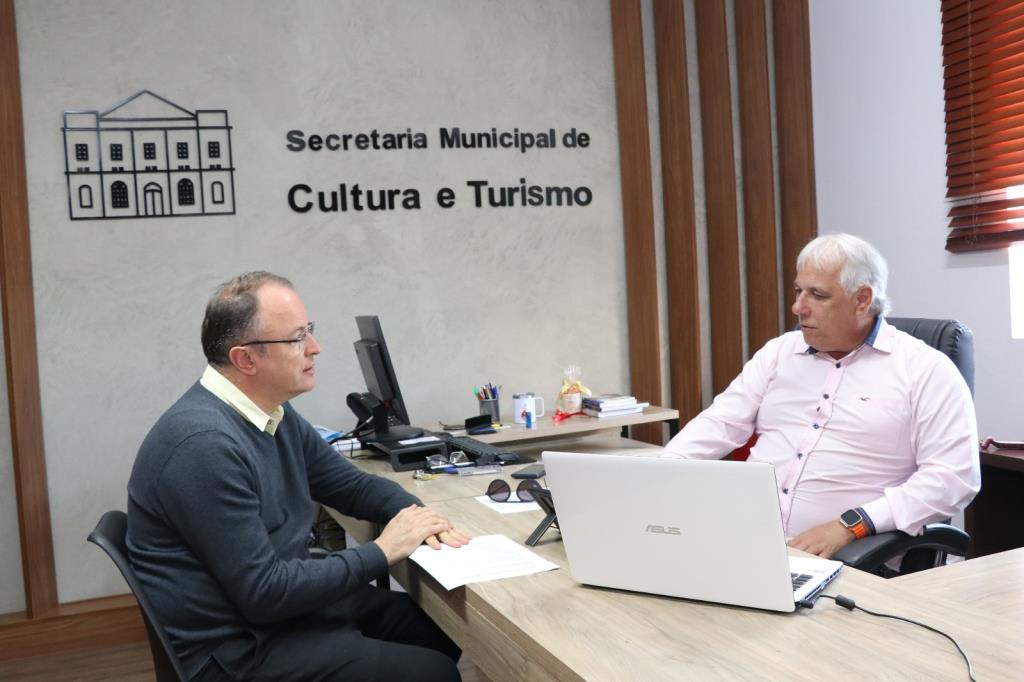 Alinhamento Cultural: Prefeitura de Bragança Paulista e Paróquia da Sé Planejam Festa de Fim de Ano Imagem do artigo