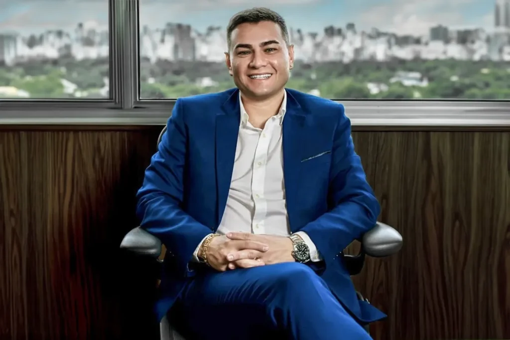 Da Caçamba de Lixo ao Sucesso: A Trajetória de Alex Araújo e Sua Empresa de R$ 220 Milhões Da Caçamba de Lixo ao Sucesso: A Trajetória de Alex Araújo e Sua Empresa de R$ 220 Milhões