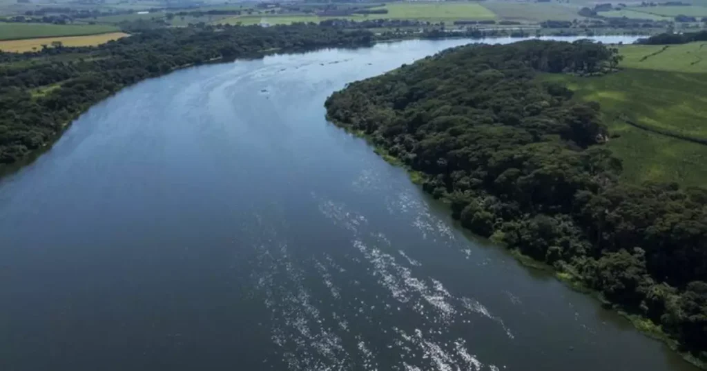 Governo de SP Solicita Redução Imediata no Consumo de Água Devido a Calor e Estiagem Governo de SP Solicita Redução Imediata no Consumo de Água Devido a Calor e Estiagem
