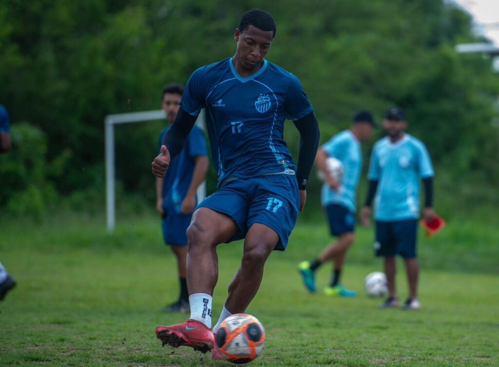 João Pedro: Novo Reforço do São Raimundo-AM Após Passagem pelo Fast Clube João Pedro: Novo Reforço do São Raimundo-AM Após Passagem pelo Fast Clube