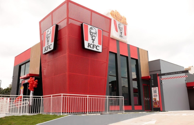 KFC Brasil Investe em Drive-Thru e Planeja 500 Lojas até 2030 KFC Brasil Investe em Drive-Thru e Planeja 500 Lojas até 2030
