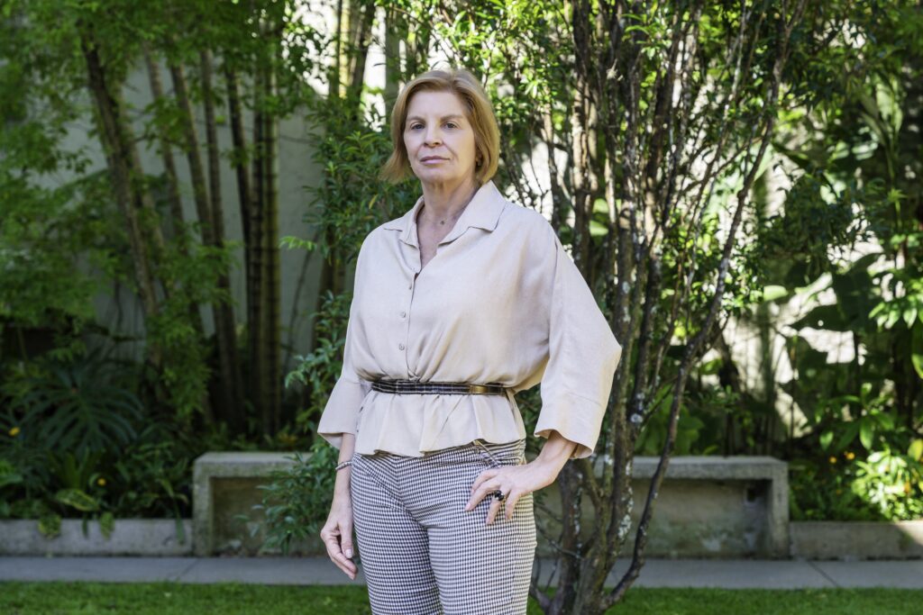 Regina Pinho de Almeida: A Colecionadora que Rompeu Barreiras na Arte Brasileira