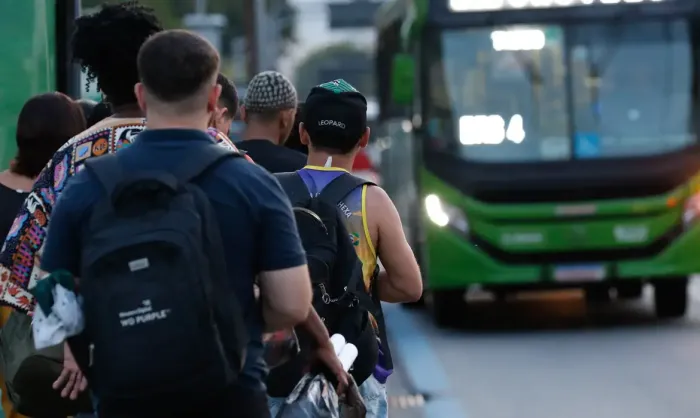 Tarifa de Ônibus no Rio de Janeiro Aumenta para R$ 5 a partir de Domingo Tarifa de Ônibus no Rio de Janeiro Aumenta para R$ 5 a partir de Domingo