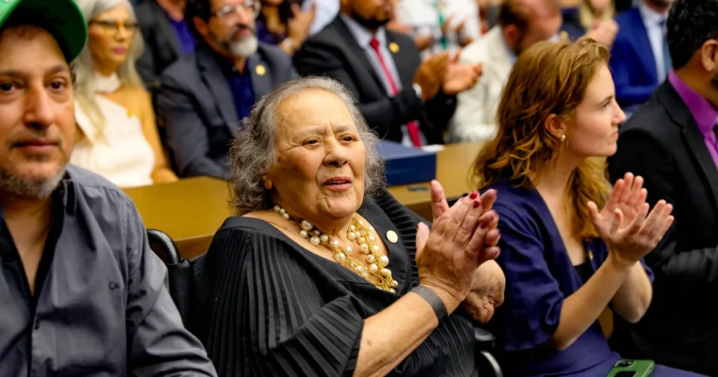 Teuda Bara: Legado Inesquecível no Teatro e na Televisão Brasileira