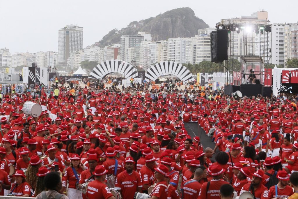 Carnaval de Recordes: Como o Turismo e Patrocínios Criativos Impulsionam o Setor de Negócios