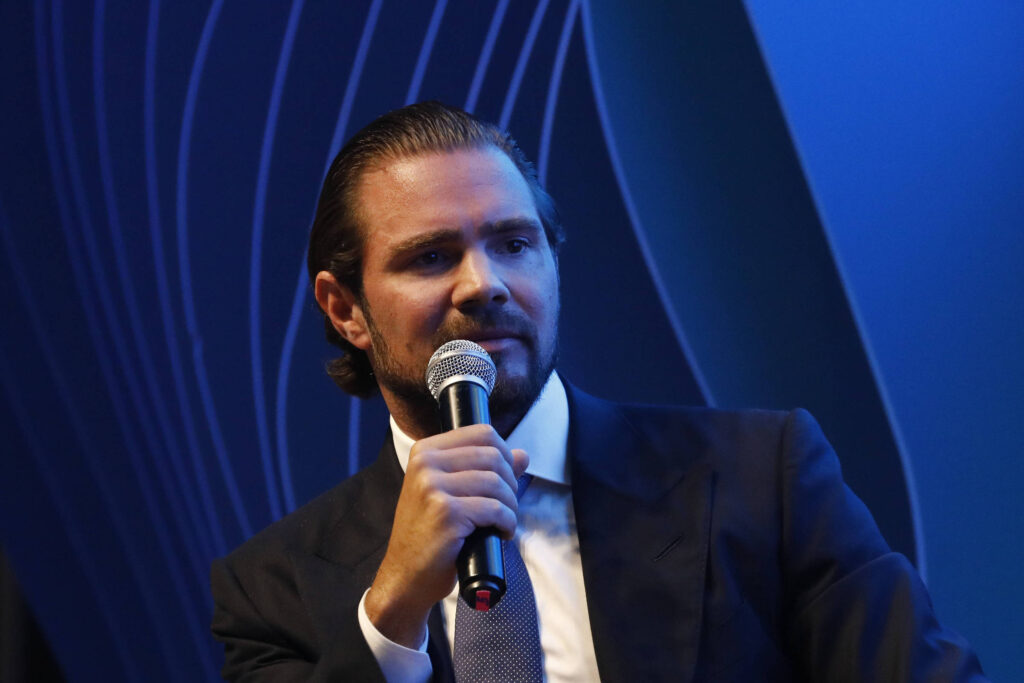 Daniel Vorcaro Afirma à PF que Não Usou Influência Política em Negócios, Apesar de Laços com Partido