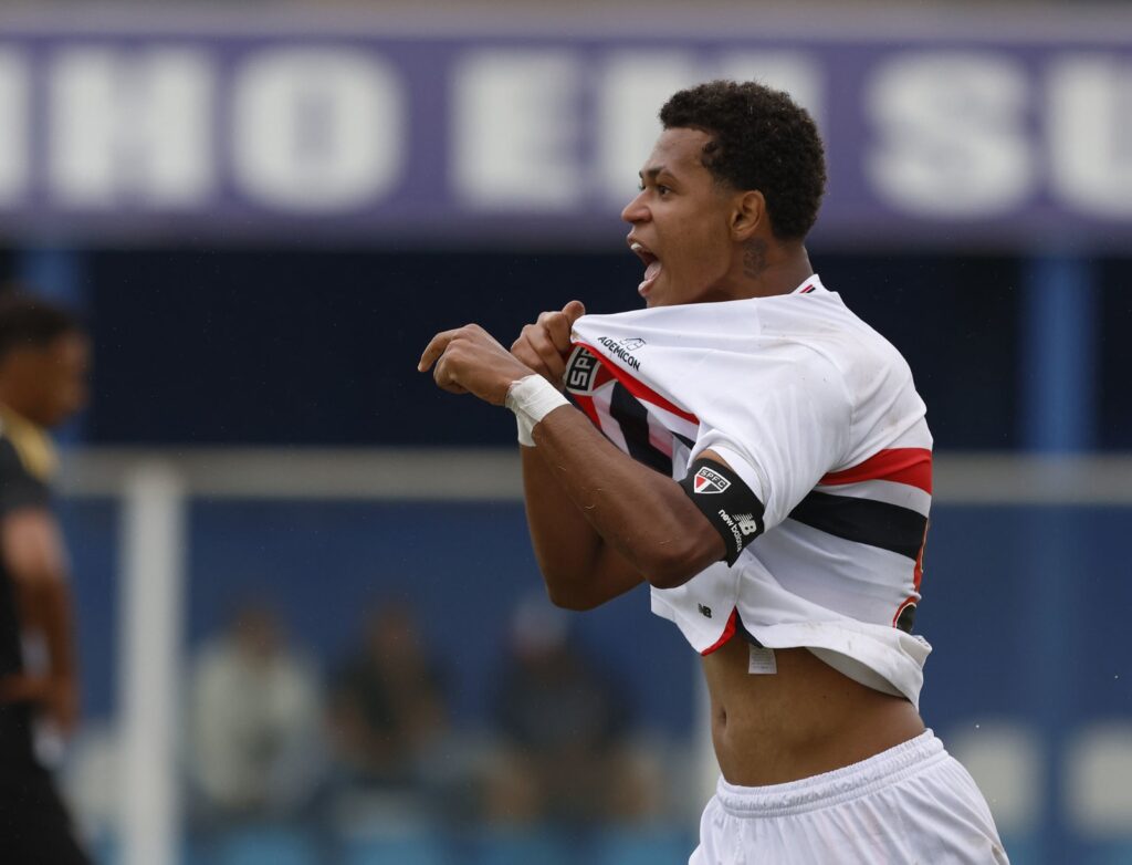 Golaço de Alagoano Garante Vitória do São Paulo nas Quartas da Copinha Golaço de Alagoano Garante Vitória do São Paulo nas Quartas da Copinha