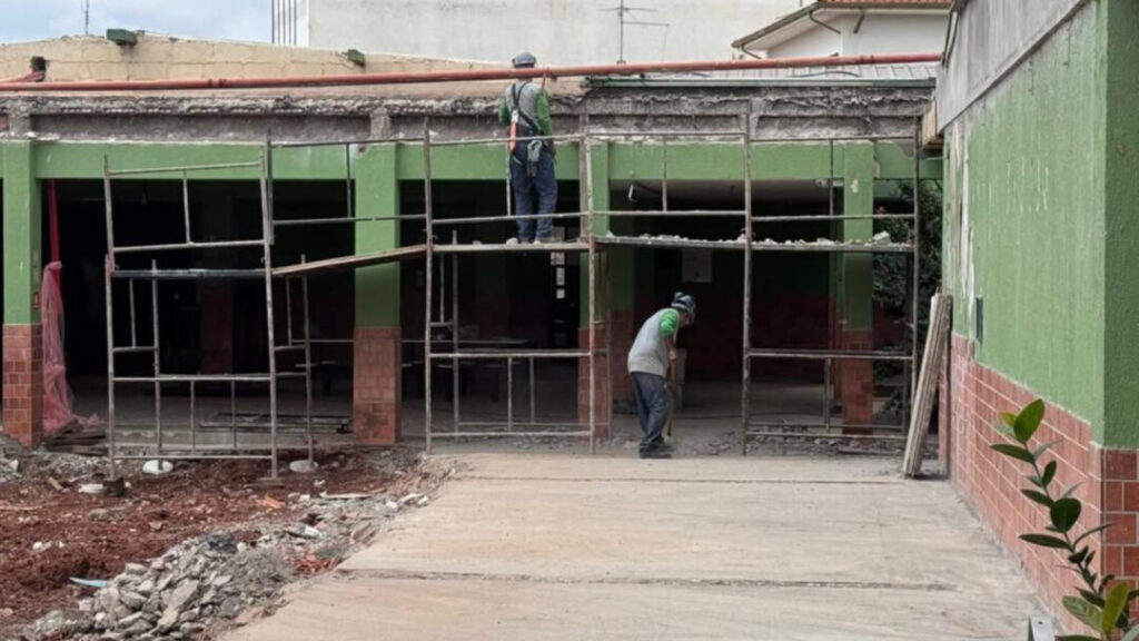 Novos Uniformes e Investimentos em Escolas Transformam a Educação em Paulínia