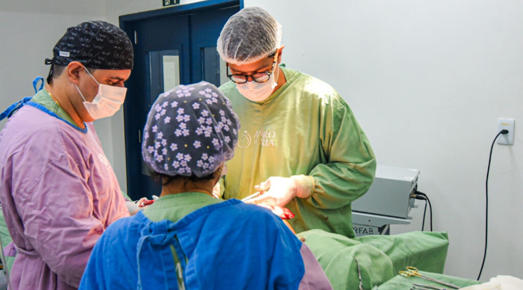 Opera Sergipe: Cuidado Integral com a Saúde da Mulher Através de Mamoplastias Redutoras Opera Sergipe: Cuidado Integral com a Saúde da Mulher Através de Mamoplastias Redutoras