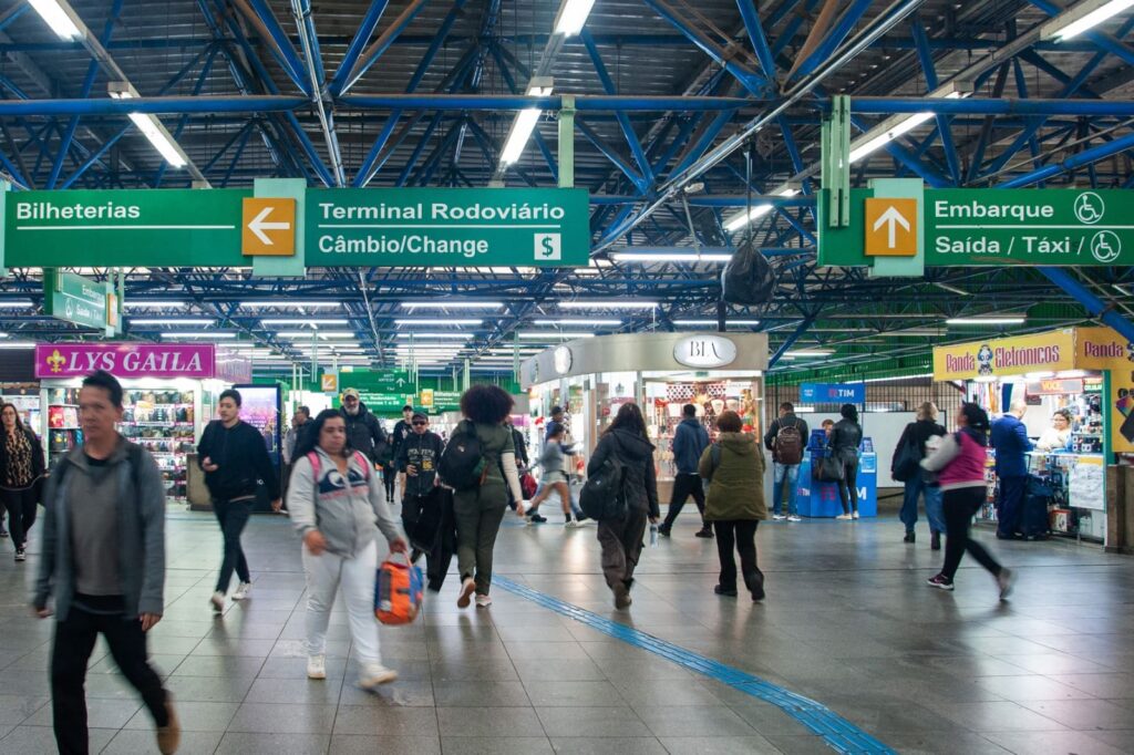 Procon-SP Autua 31% dos Fornecedores em Operação de Transporte Durante o Fim de Ano Procon-SP Autua 31% dos Fornecedores em Operação de Transporte Durante o Fim de Ano