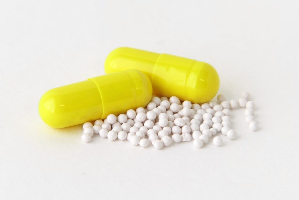 Uso Prolongado de Omeprazol Pode Comprometer Saúde Óssea e Absorção de Minerais, Revela Estudo Brasi