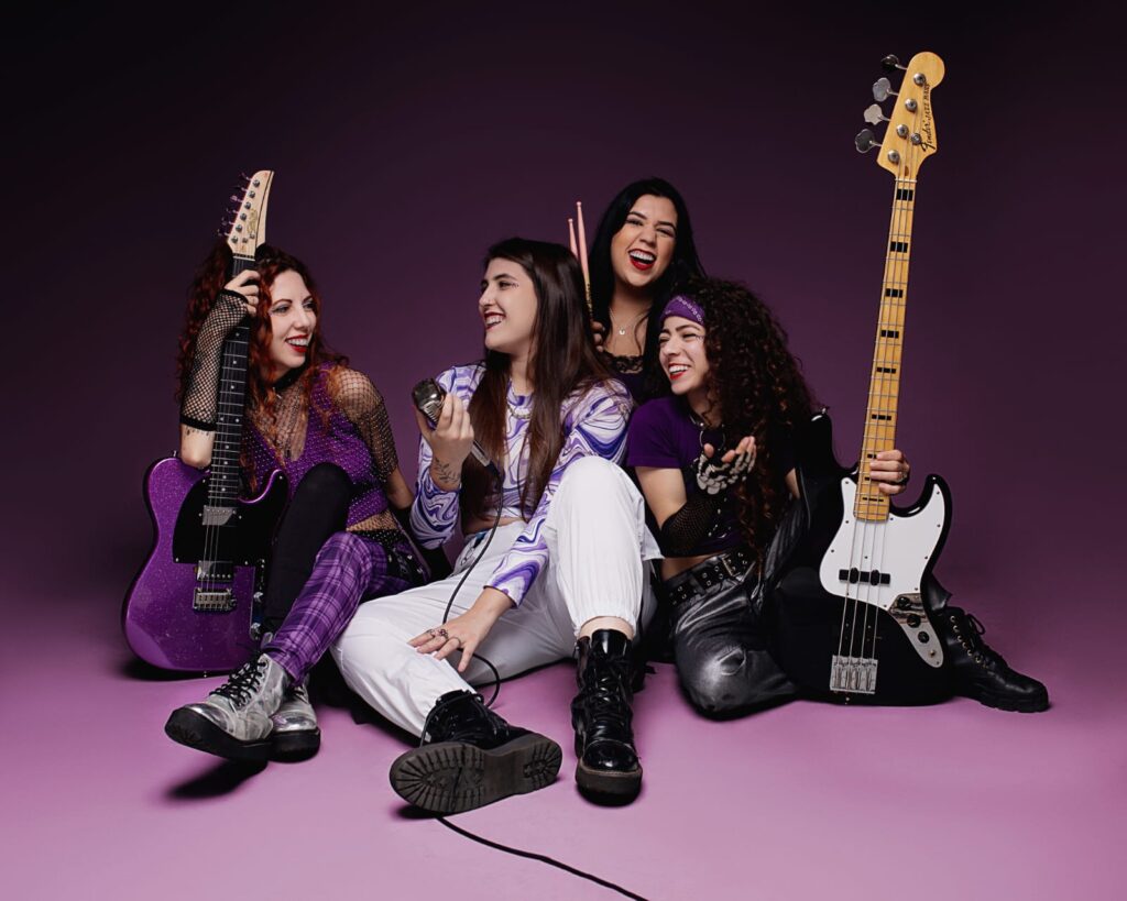 Violett Lança Single "Rollercoaster", Explorando Extremes Emocionais no Rock