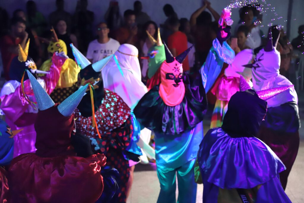 Baile de Carnaval em Cruz das Almas: Sucesso e Tradição na Casa da Cultura