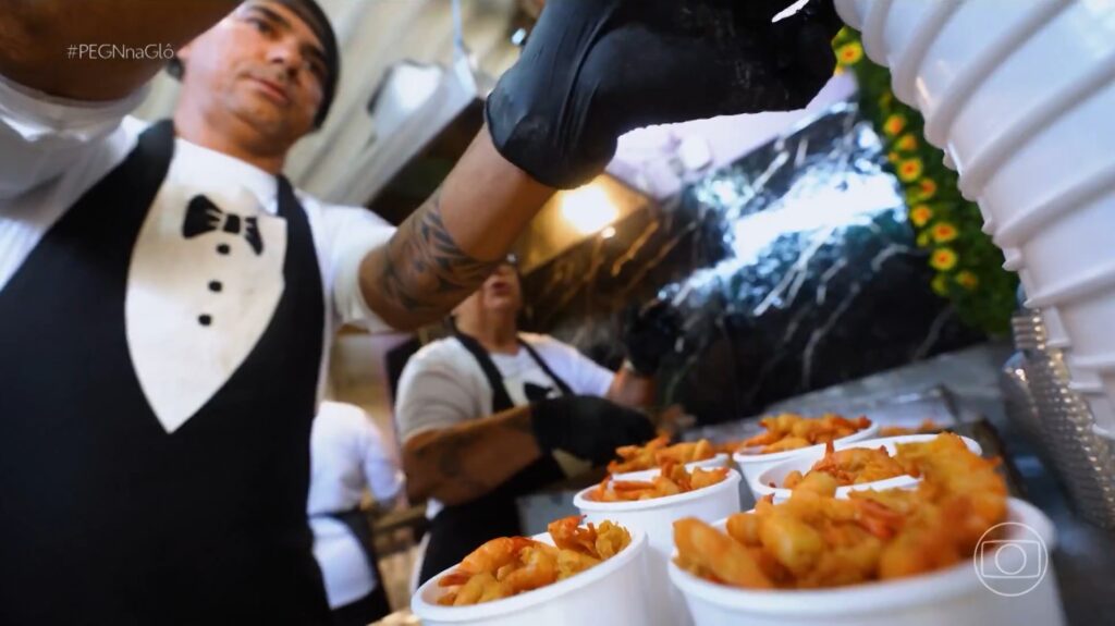 Camarão no Copo e Milho Gourmet: Empreendedores de Praia Faturam até R$ 150 mil Mensais