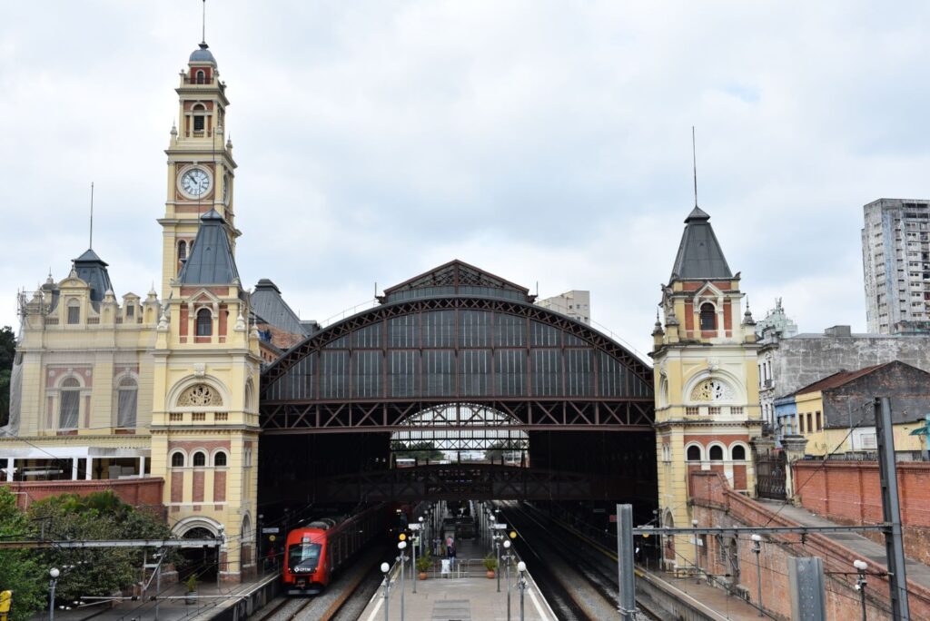 Estação da Luz da CPTM Completa 159 Anos: Um Ícone Cultural de São Paulo Estação da Luz da CPTM Completa 159 Anos: Um Ícone Cultural de São Paulo