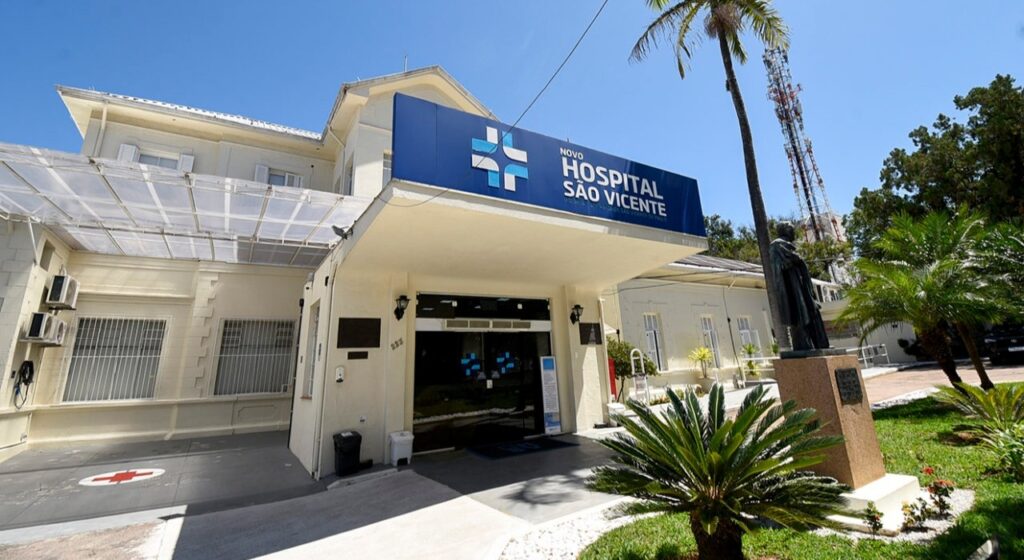 Homem é baleado ao ameaçar clientes e policiais em supermercado de Jundiaí Homem é baleado ao ameaçar clientes e policiais em supermercado de Jundiaí