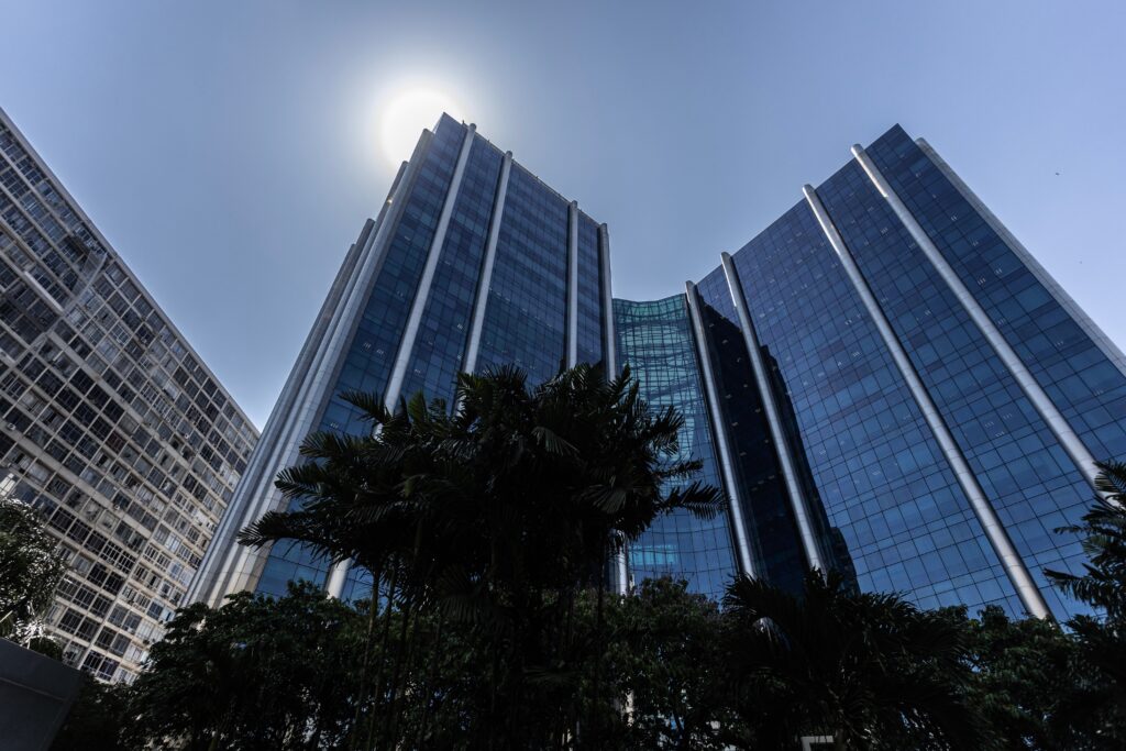 Namíbia Rejeita Negócio entre TotalEnergies e Petrobras por Falta de Notificação