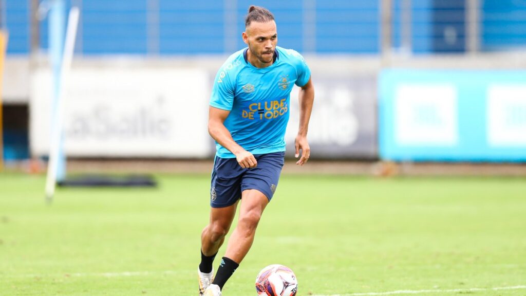 Braithwaite Fala sobre Porto Alegre, Rivalidade Gre-Nal e Messi em Entrevista Impactante Braithwaite Fala sobre Porto Alegre, Rivalidade Gre-Nal e Messi em Entrevista Impactante