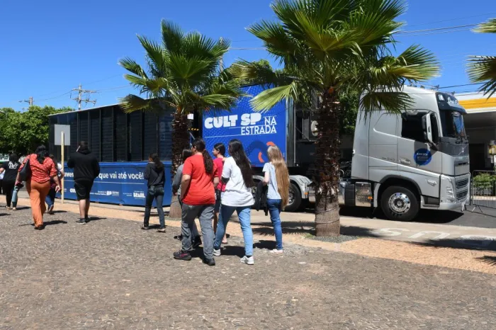 Carreta do Museu Catavento Leva Cultura e Ciência a Herculândia Carreta do Museu Catavento Leva Cultura e Ciência a Herculândia