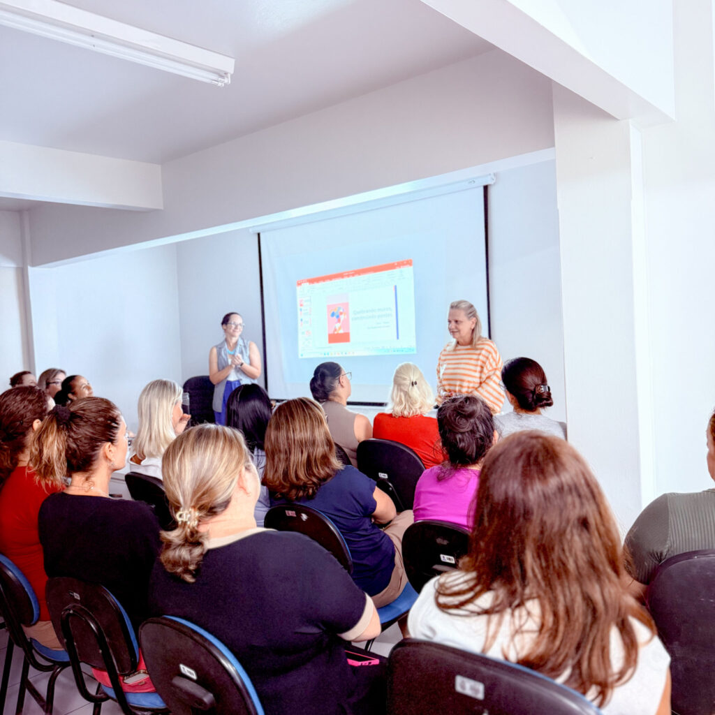 Empoderamento Feminino: Educação Celebra o Dia Internacional da Mulher com Palestra Inspiradora
