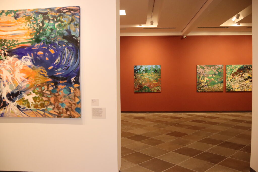 Encontros com a Artista: Uma Experiência Imersiva na Exposição ‘Viagem à Aurora do Mundo’ Encontros com a Artista: Uma Experiência Imersiva na Exposição 'Viagem à Aurora do Mundo'