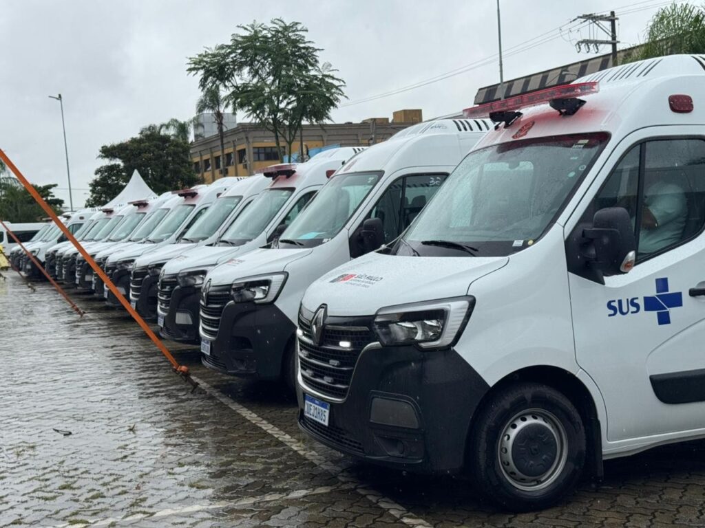 Entrega de 200 Veículos de Saúde: Tarcísio Avança no Atendimento ao Interior de SP