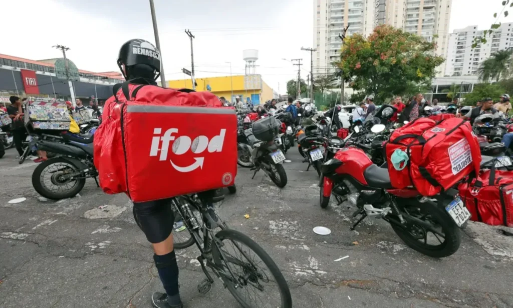 Justiça do Trabalho Proíbe iFood de Interferir em Greve de Entregadores em Sorocaba Justiça do Trabalho Proíbe iFood de Interferir em Greve de Entregadores em Sorocaba