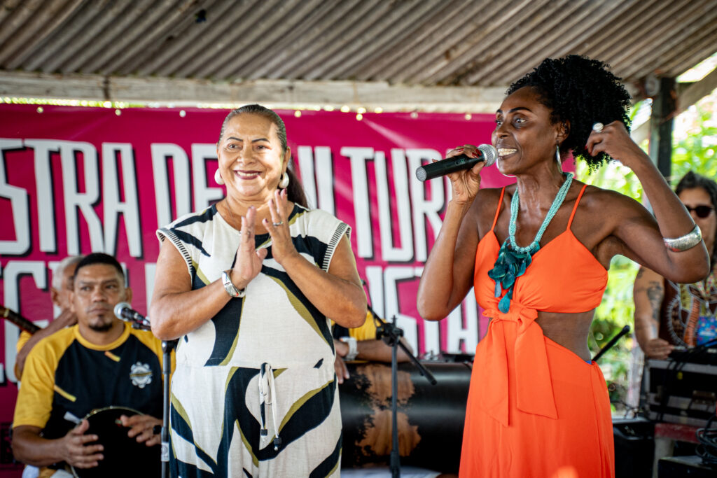 Mostra de Cultura Negra do Paulista: Encerramento Vibrante com Shows e Saúde na Orla do Janga Mostra de Cultura Negra do Paulista: Encerramento Vibrante com Shows e Saúde na Orla do Janga