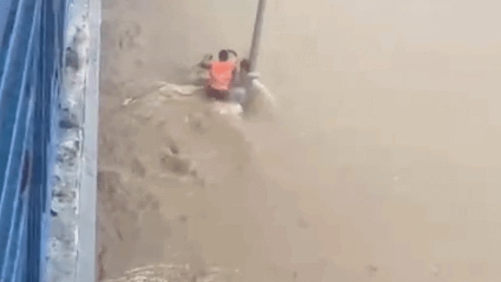 Mulher se Agarra a Poste Durante Temporal em Sorocaba e é Resgatada | Dramática Situação Imagem do artigo