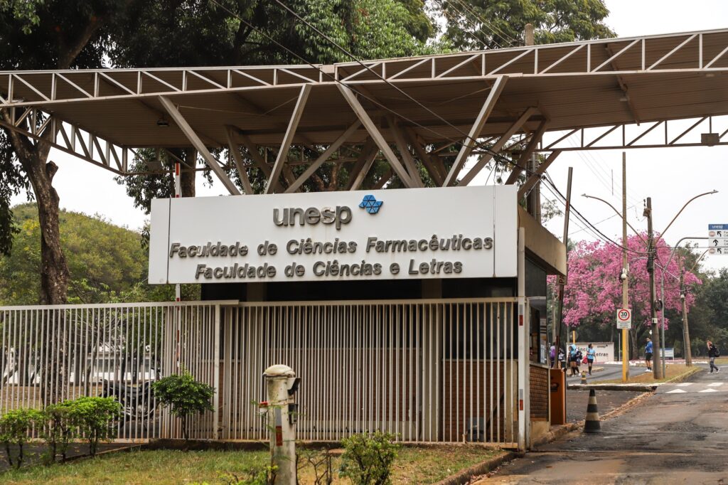 Unesp Abre Concursos Públicos com Salários de Até R$ 12,4 mil; Oportunidades em SP