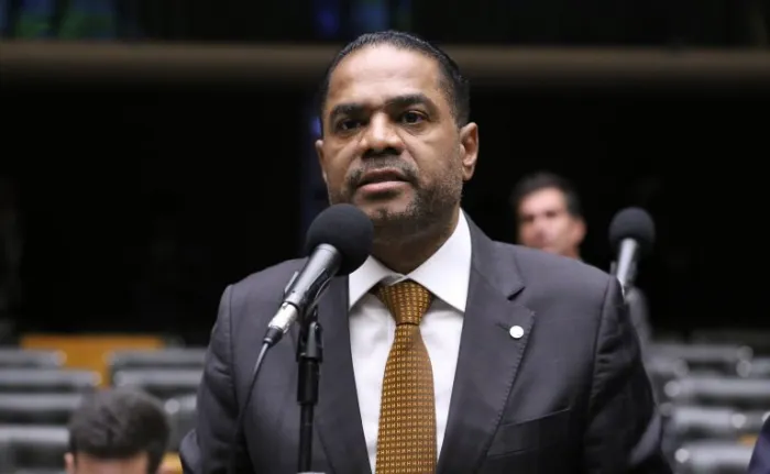 Câmara Aprova o Dia Nacional da Capoeira: Uma Vitória Cultural Câmara Aprova o Dia Nacional da Capoeira: Uma Vitória Cultural