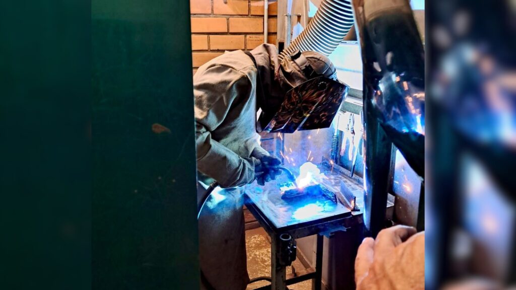 Curso Gratuito de Design com Metais em Sorocaba: Inscrições Abertas Curso Gratuito de Design com Metais em Sorocaba: Inscrições Abertas