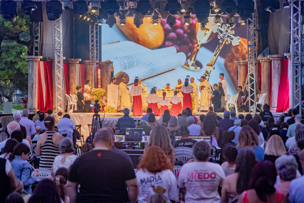 Emoção e Fé na Última Apresentação do Auto da Paixão de Cristo em Macaé