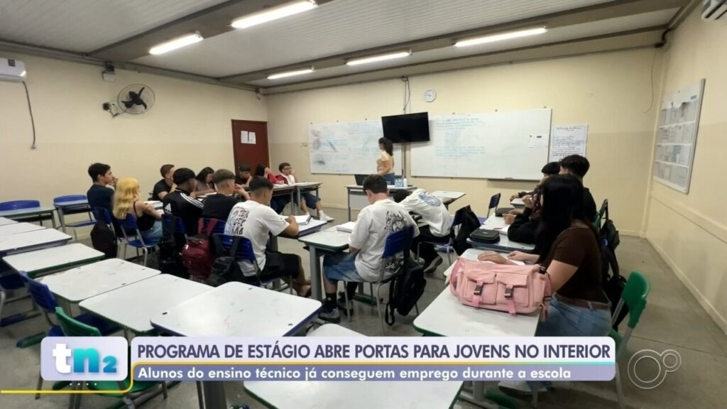 Estágios Transformam a Vida de Estudantes do Ensino Médio no Interior de SP Estágios Transformam a Vida de Estudantes do Ensino Médio no Interior de SP