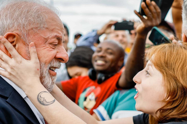 Lula Anuncia Inclusão de Estudantes com Pendências do Fies em Programa de Negociação de Dívidas Lula Anuncia Inclusão de Estudantes com Pendências do Fies em Programa de Negociação de Dívidas