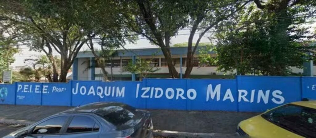 Pai Denuncia Racismo e Agressões a Filha em Escola de Sorocaba: ‘Jogaram Leite Quente na Cara dela’ Pai Denuncia Racismo e Agressões a Filha em Escola de Sorocaba: 'Jogaram Leite Quente na Cara dela'