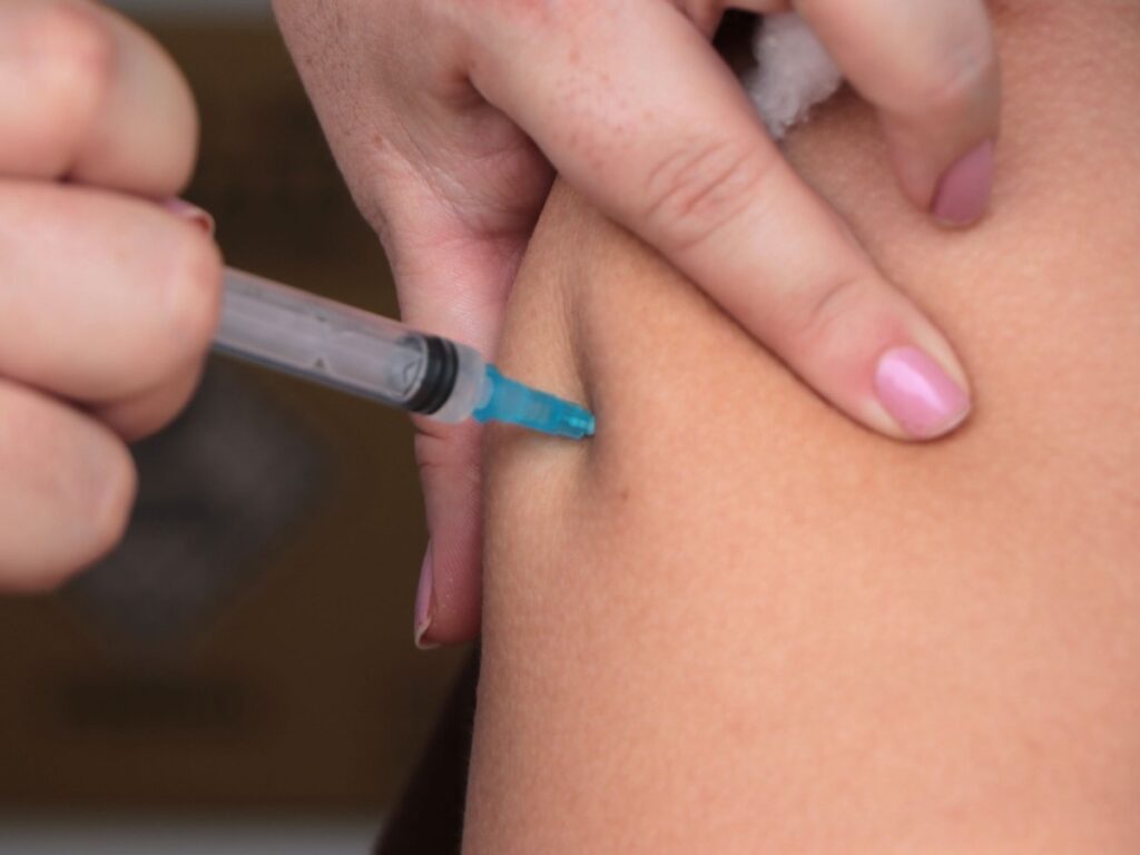 Vacinação contra a gripe em Campinas: 11 centros de saúde disponíveis neste sábado