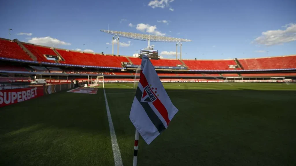 São Paulo pode perder sete jogadores de graça em 2024: entenda o cenário São Paulo pode perder sete jogadores de graça em 2024: entenda o cenário