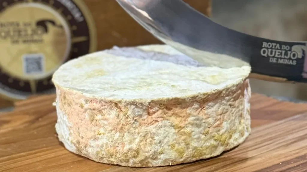 Rota do Queijo de Minas na Serra da Piedade: Gastronomia e Cultura em Destaque Rota do Queijo de Minas na Serra da Piedade: Gastronomia e Cultura em Destaque