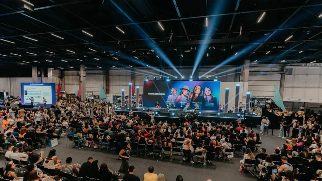 Economia Criativa em São Paulo: Influent Summit 2026 Reúne Mais de 10 Mil Participantes para Debater Influência e Negócios Economia Criativa em São Paulo: Influent Summit 2026 Reúne Mais de 10 Mil Participantes para Debater