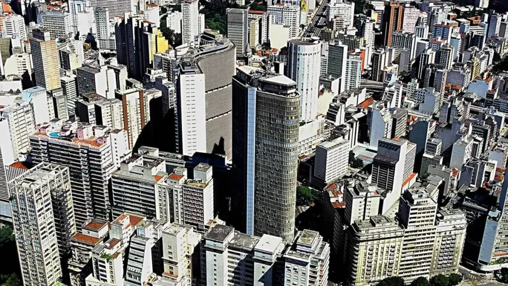 PIB de São Paulo cresce 3,2% com indústria em destaque em 2026 PIB de São Paulo cresce 3,2% com indústria em destaque em 2026