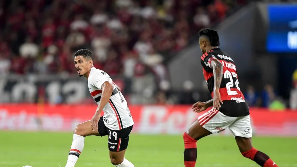 São Paulo Resiste e Empata com Flamengo, Mas Mantém Jejum no Brasileirão
