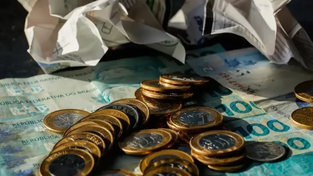 Economia brasileira avança 0,7% em maio impulsionada pelo consumo das famílias Economia brasileira avança 0,7% em maio impulsionada pelo consumo das famílias