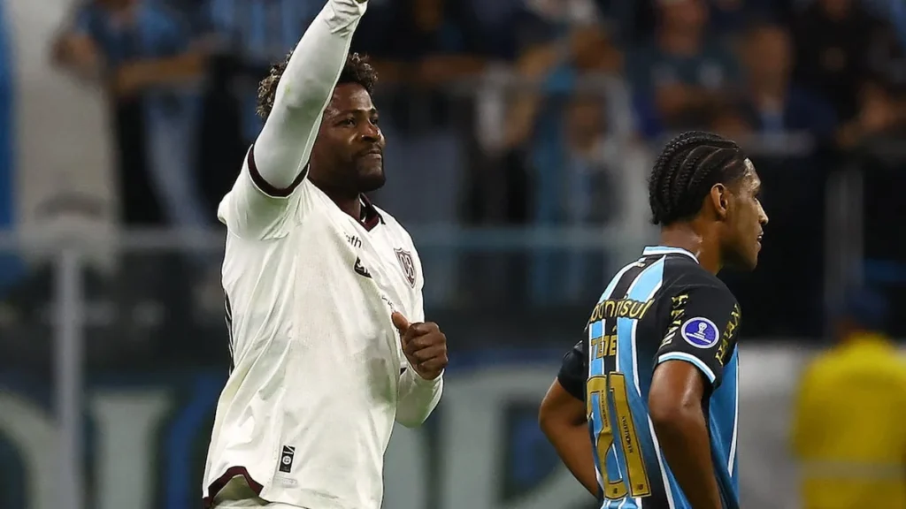 Grêmio é eliminado da Sul-Americana e deixa São Paulo diante de Bolívar nas oitavas Grêmio é eliminado da Sul-Americana e deixa São Paulo diante de Bolívar nas oitavas