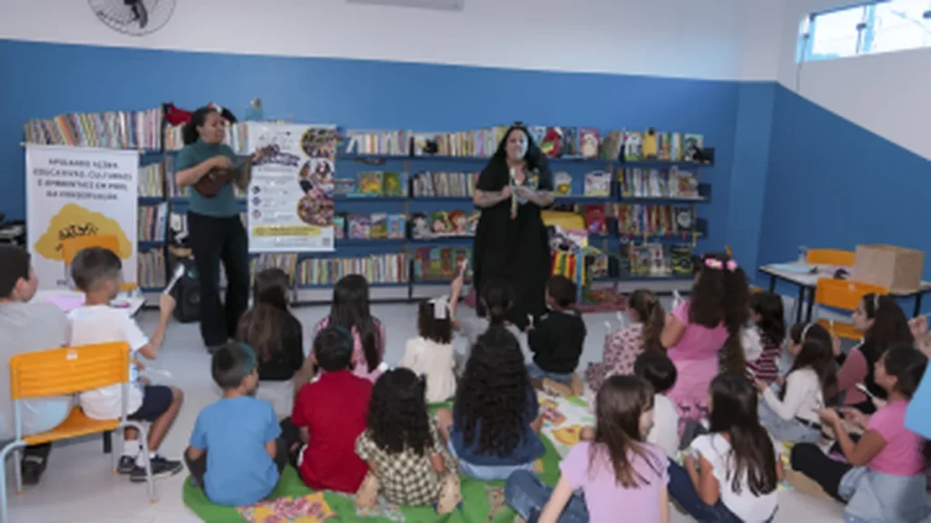 Biblioteca Municipal de Alambari: Transformação Cultural que Renova Espaço e Memórias