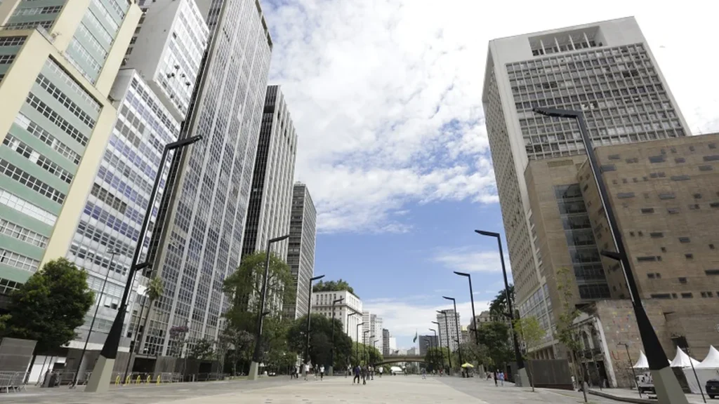 Roteiros de Memória revelam histórias pouco conhecidas de São Paulo em diferentes regiões Roteiros de Memória revelam histórias pouco conhecidas de São Paulo em diferentes regiões