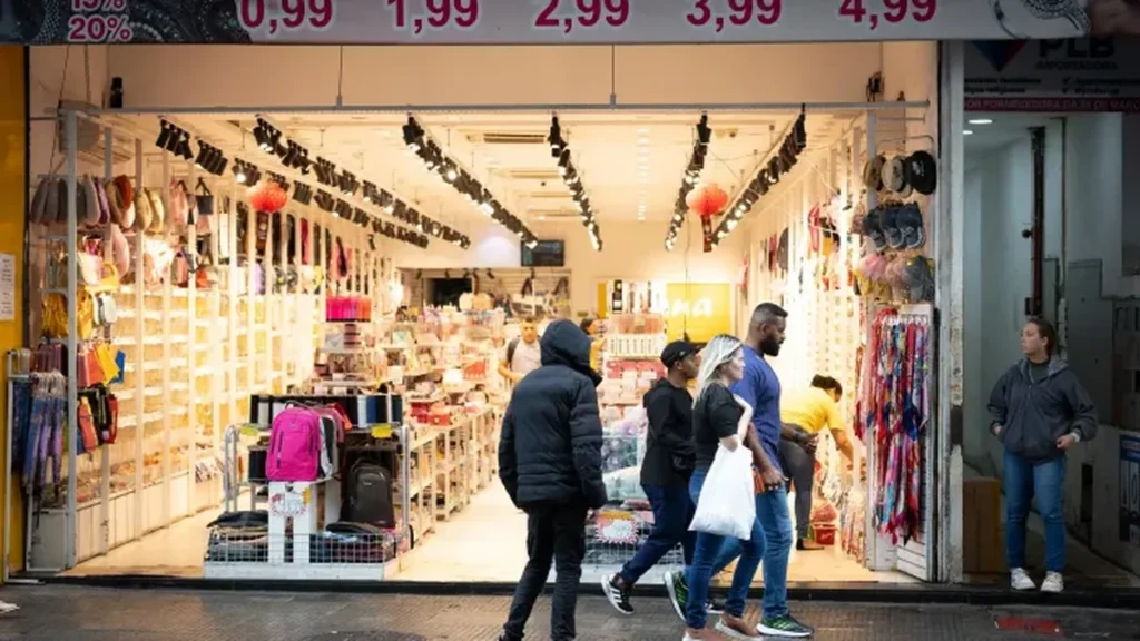 Dia dos Pais: Pesquisar Preços Pode Gerar Economia de até 180% no Presente Dia dos Pais: Pesquisar Preços Pode Gerar Economia de até 180% no Presente